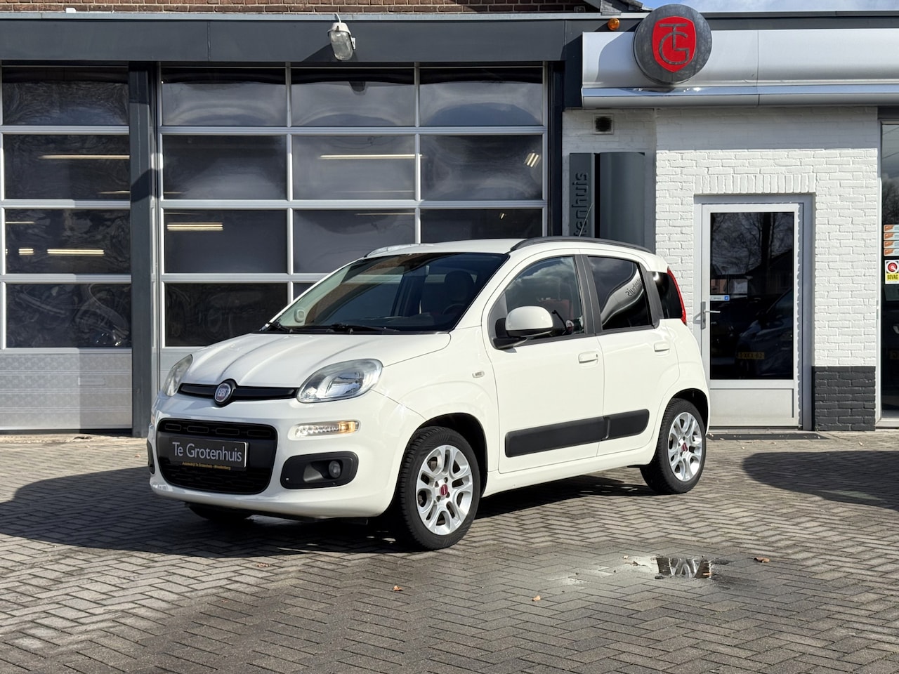 Fiat Panda - Lounge 0.9 TwinAir | 5 persoons | Trekhaak | - AutoWereld.nl