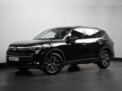 Volkswagen Tiguan - 1.5 eTSI Life Edition | Trekhaak | Achteruitrijcamera | Apple Carplay | Climatronic |