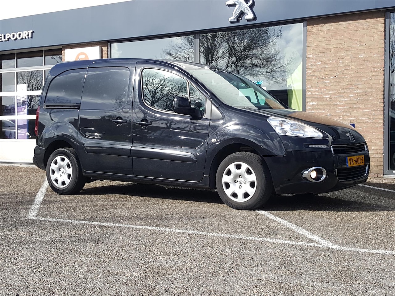 Peugeot Partner - NAVTEQ GB 120 L1 1.6 e-HDI 16V 90pk 2-zits Navigatie | Achterdeuren met ramen | Bluetooth - AutoWereld.nl