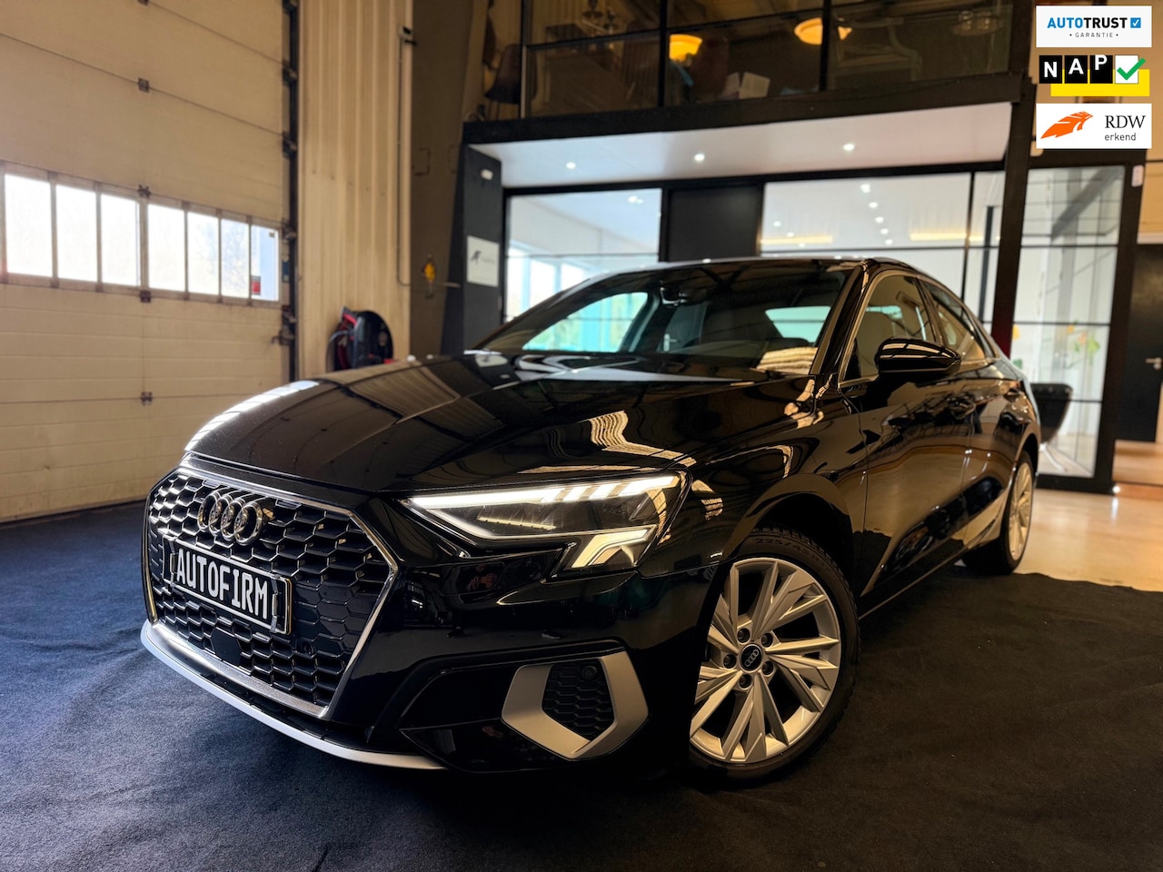 Audi A3 Limousine - 30 TFSI Automaat BTW NAP 110PK CarPlay Led Cruise control Navigatie Parkeersensoren - AutoWereld.nl