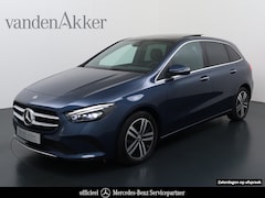 Mercedes-Benz B-klasse - 250e Luxury // Trekhaak // Panorama dak // Camera // MultiBeam LED // Sfeerverlichting //