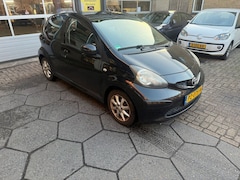 Toyota Aygo - 1.0-12V