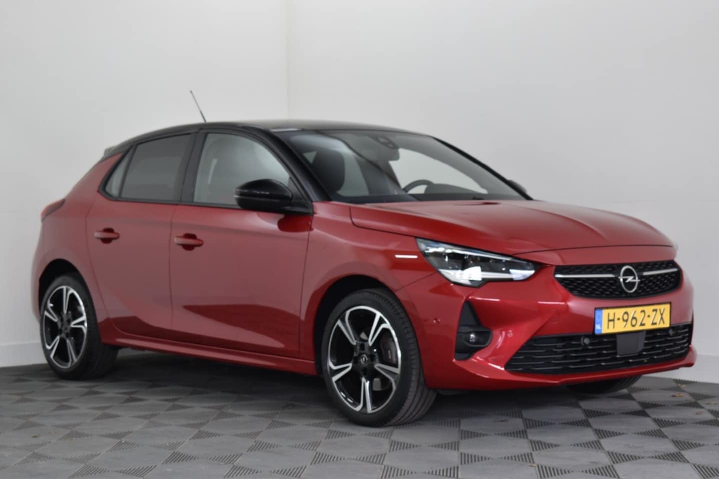 Opel Corsa - 1.2T 100PK GS LINE - AutoWereld.nl