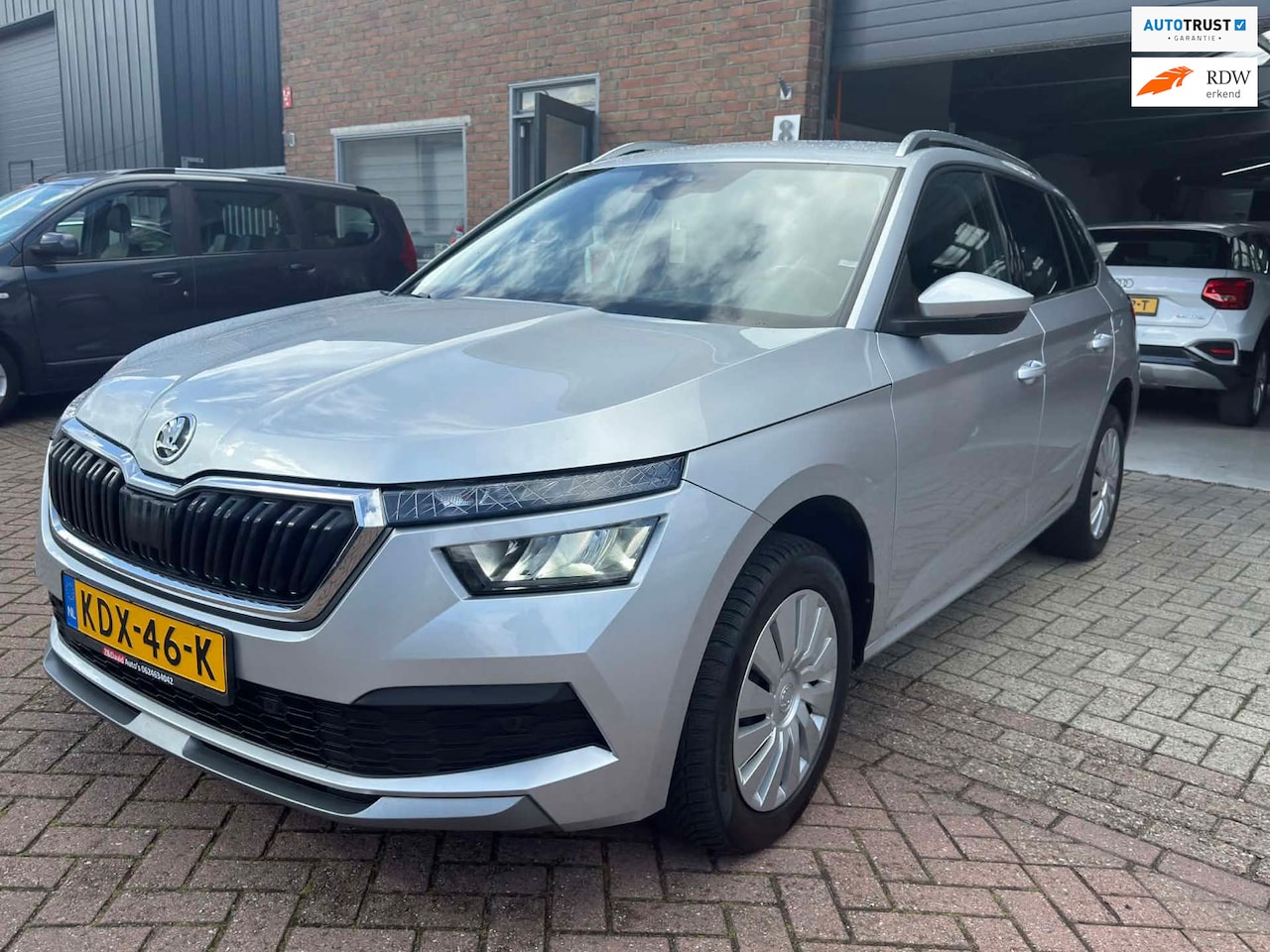 Skoda Kamiq - 1.0 TSI Business Edition Digital / dashboard Navi / Cam / afneembar trekhaak - AutoWereld.nl