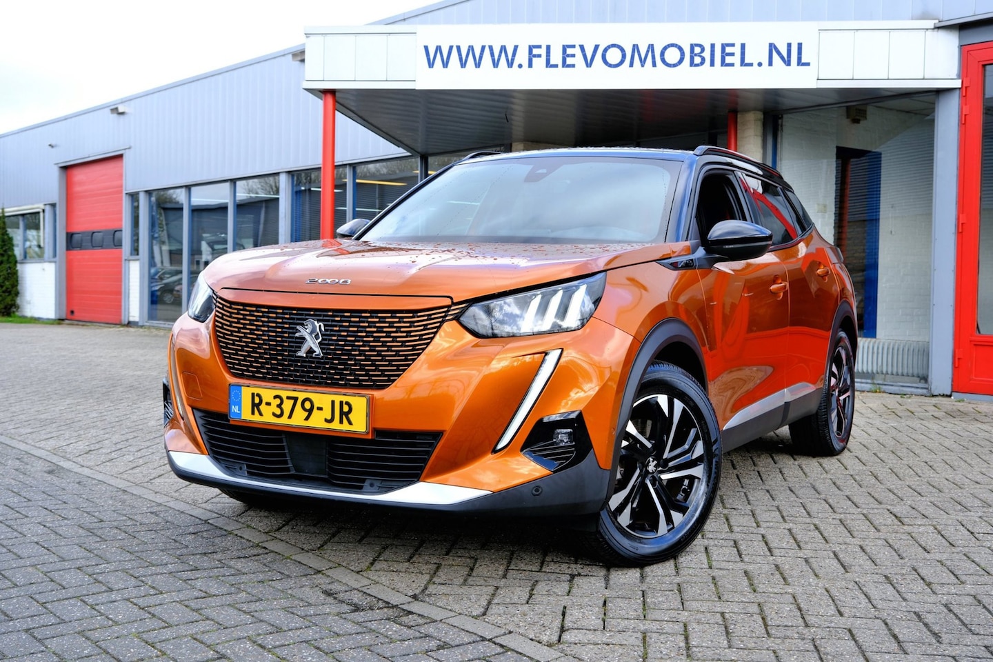 Peugeot e-2008 - EV GT 50 kWh Aut. Half Leder|Clima|Cam|LMV - AutoWereld.nl