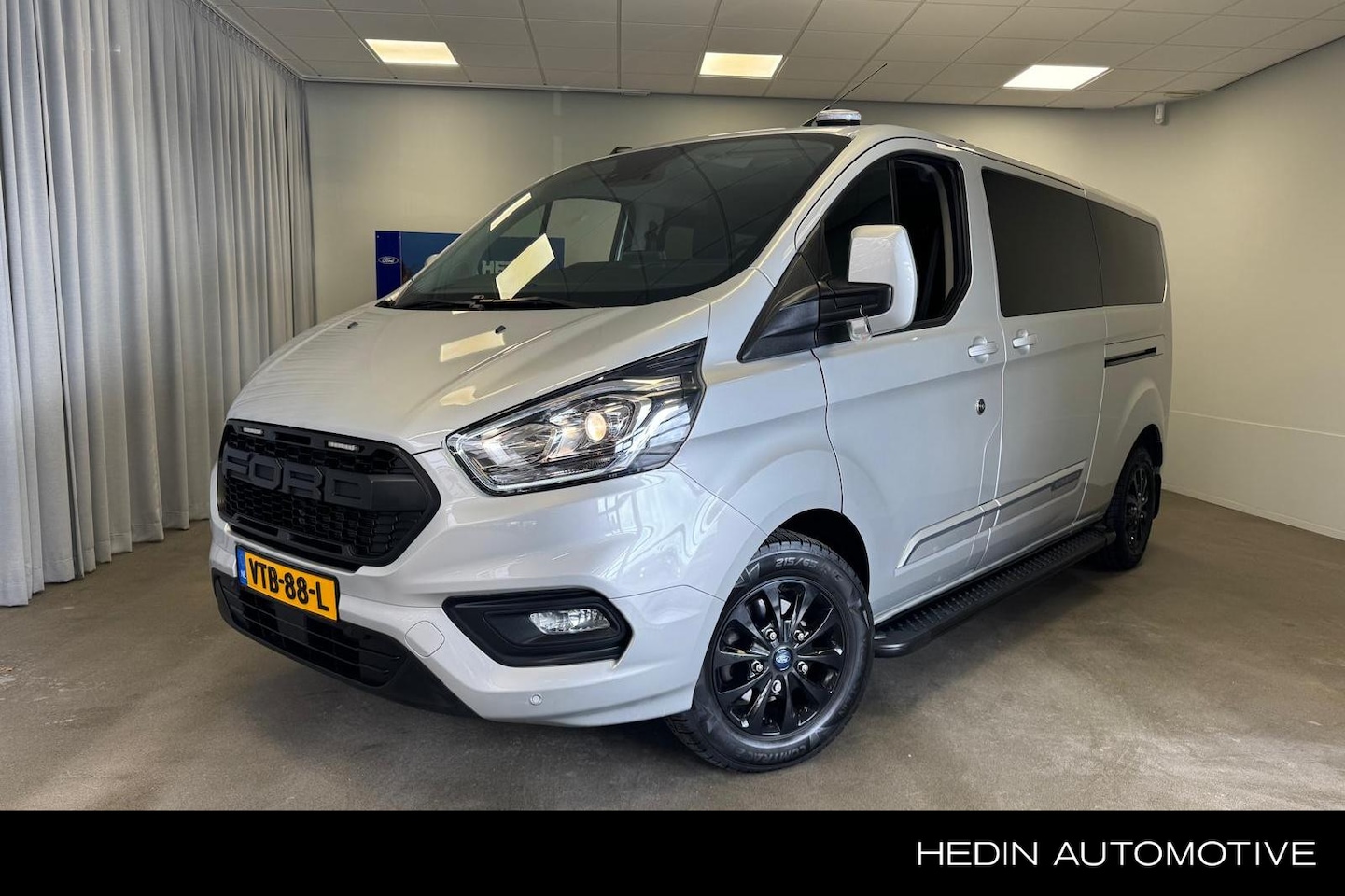 Ford Transit Custom - 320 L2H1 Platinum Edition DC | Leder | 5 Zits | BLIS | Camera | Flitsers | Wegkl. Imperiaa - AutoWereld.nl