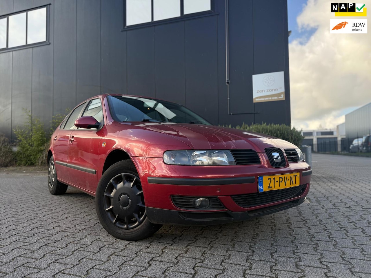 SEAT Leon - 1.8-20V Stella 1.8-20V Stella - AutoWereld.nl