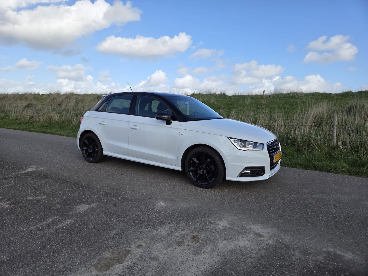 Audi A1 Sportback - 1.4 TFSI Sport S line Edition - AutoWereld.nl