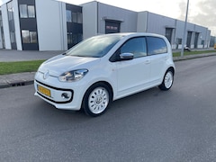 Volkswagen Up! - 1.0 high up BlueMotion bj 2012 zeer nette staat 114 dkm