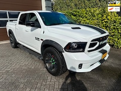 Dodge Ram 1500 - 5.7 V8 4x4 Quad Cab 6'4 trekhaak achteruitrijcamera panoramadak