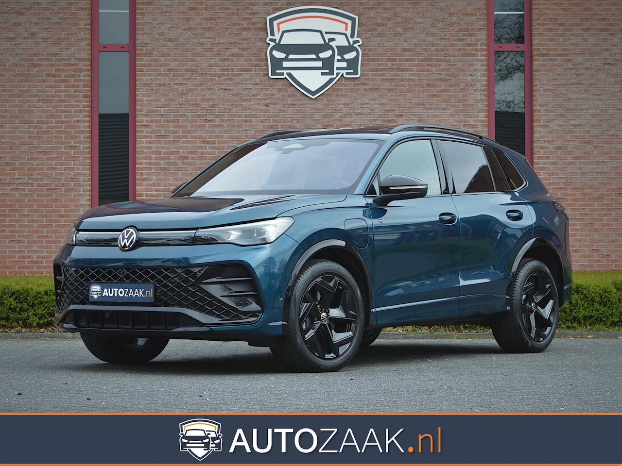 Volkswagen Tiguan - 1.5 eHybrid R-Line Black 272 pk | Zeer compleet - AutoWereld.nl