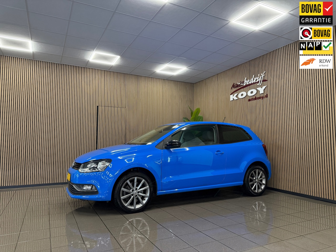 Volkswagen Polo - 1.2 TSI First Edition * 1e Eig / Dealer onderhouden / LM Velgen / NL Auto * - AutoWereld.nl