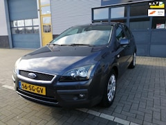 Ford Focus - 1.6-16V Futura