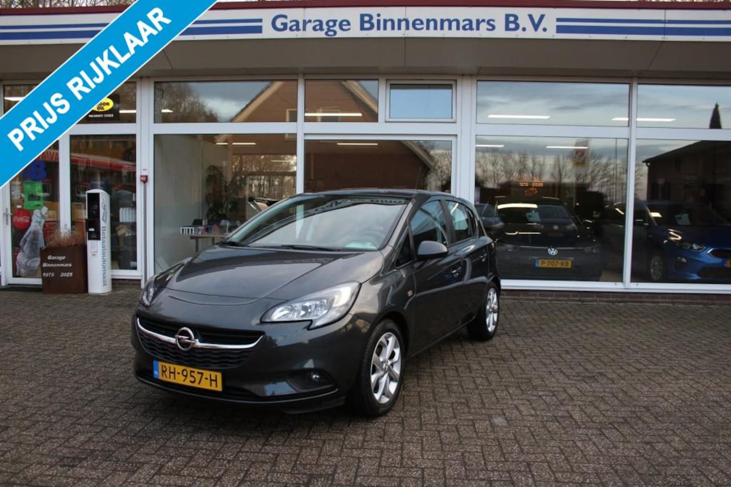 Opel Corsa - 1.4 Online Edition 1.4 Online Edition, PDC, Lichtm, Cruise, Navi - AutoWereld.nl