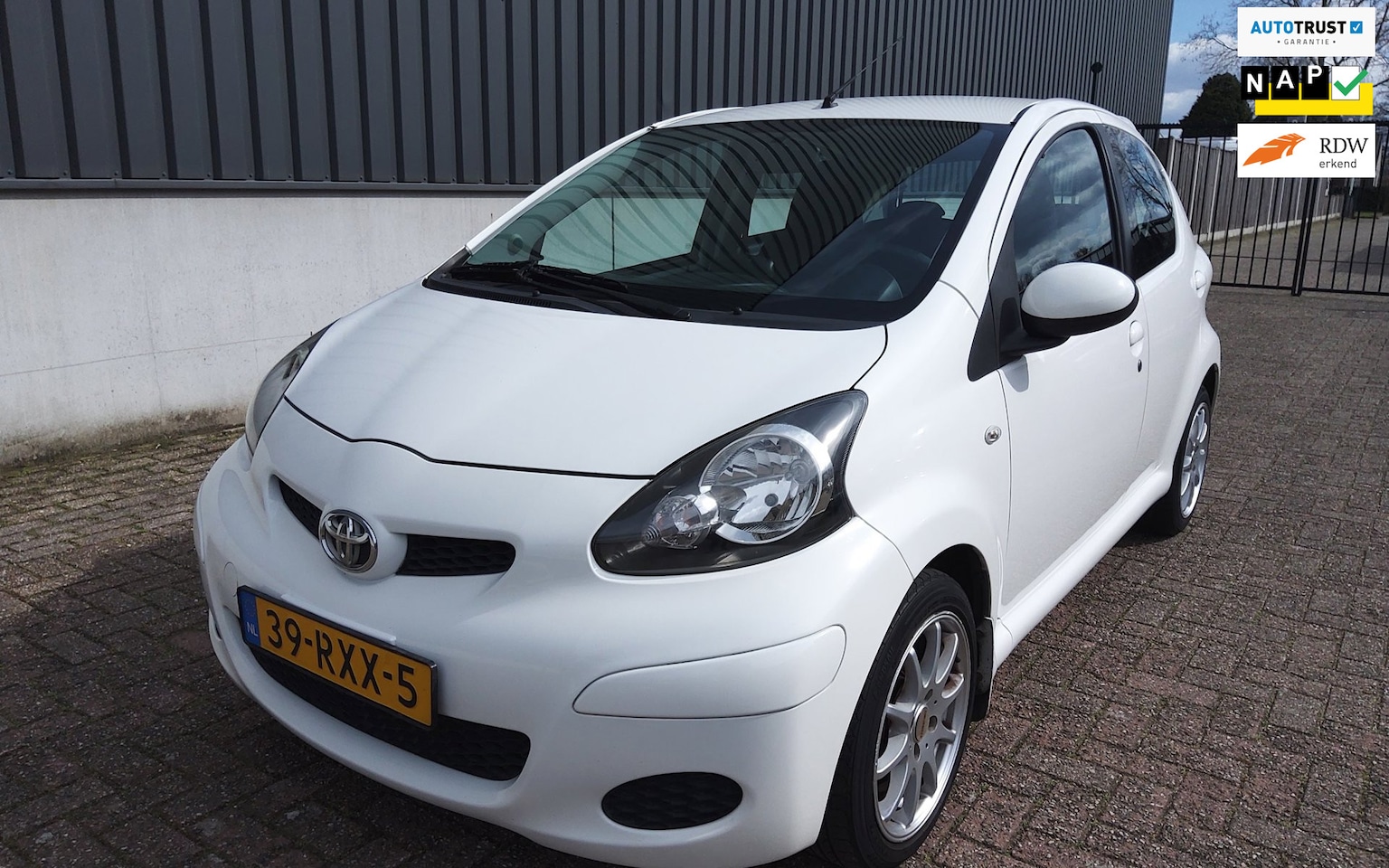Toyota Aygo - 1.0-12V Comfort Navigator|5DRS-AIRCO|SPORT VLGN® - AutoWereld.nl