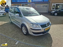 Volkswagen Touran - 1.6 Optive RADIO-CD/AIRCO/CRUISE/ELEC.RAMEN VOOR/CV/TREKHAAK