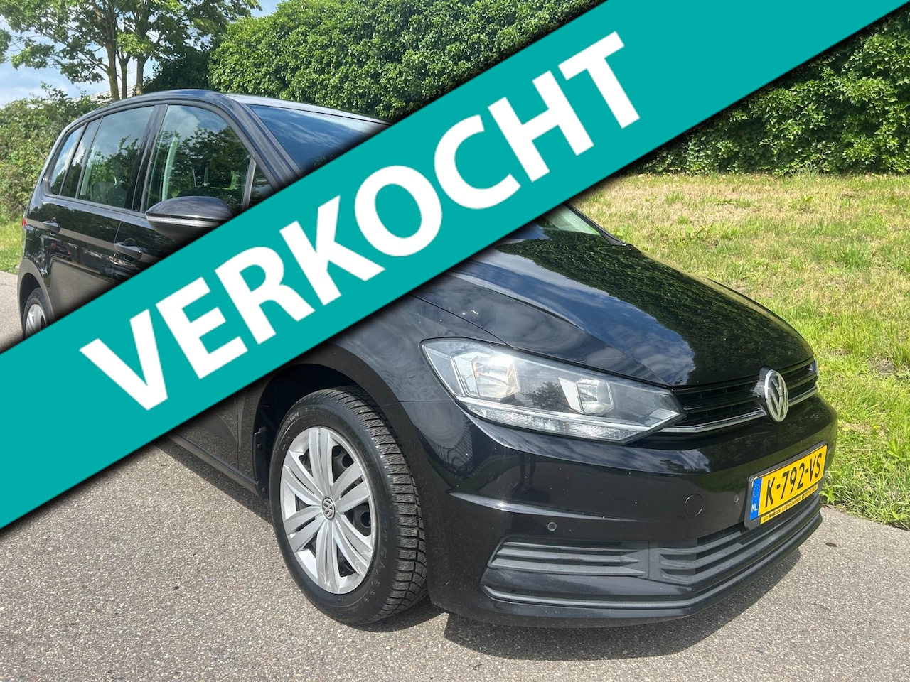 Volkswagen Touran - 1.6 TDI SCR Connected Series - Airco - Cruise control - AutoWereld.nl