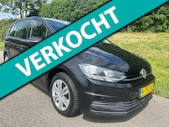 Volkswagen Touran - 1.6 TDI SCR Connected Series - Airco - Cruise control