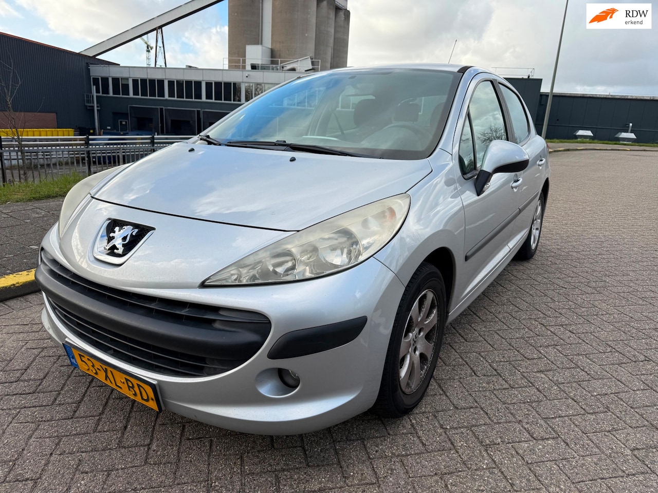 Peugeot 207 - 1.4-16V Color-line 1.4-16V Color-line - AutoWereld.nl