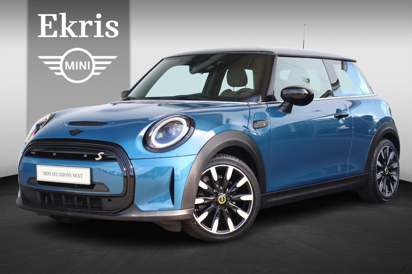 MINI Mini-Electric - MINI Electric Collection 33 kWh / Pano Dak / Stuur & Stoelverwarming / Comfort Access / PD - AutoWereld.nl