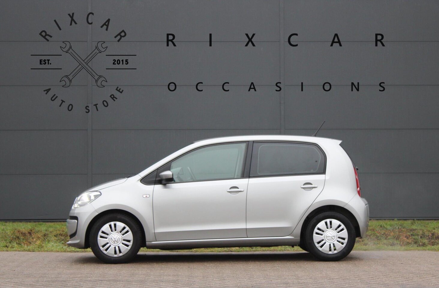 Volkswagen Up! - 1.0 MoveUp! BlueMotion Navigatie ParkeerSensoren - AutoWereld.nl
