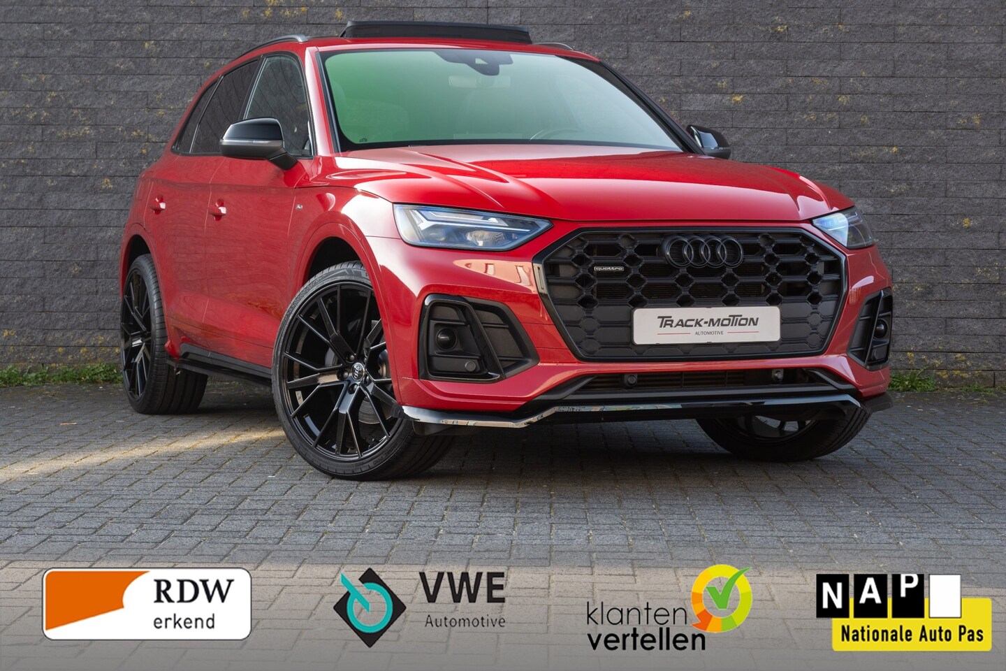 Audi Q5 - 55 TFSI e quattro Competition Red & Black - AutoWereld.nl