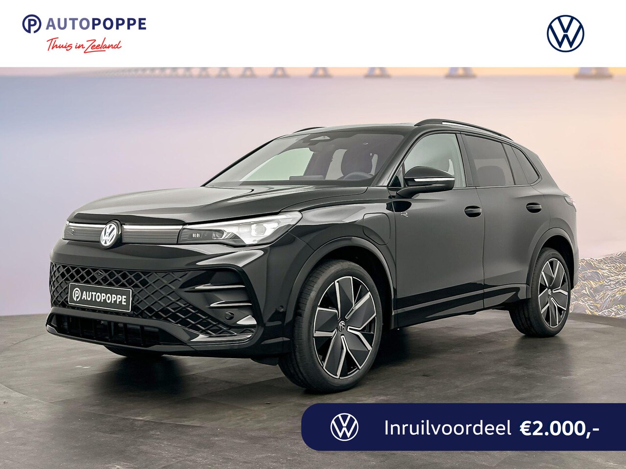 Volkswagen Tiguan - R-Line Edition Plug in Hybride 272 pk Black Style Pakket - AutoWereld.nl