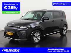 Kia e-Soul - ExecutiveLine 64 kWh | SOH 100% | Schuifdak | 3 Fase | Zondag Open