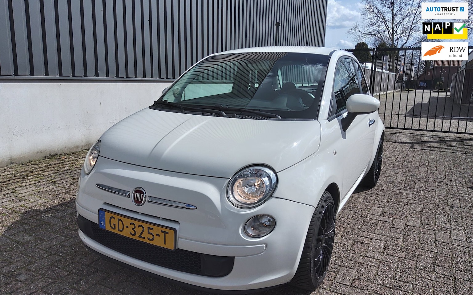 Fiat 500 - 1.0 TwinAir Sport|AIRCO|16" ZWARTE Velgen|CarPlay® - AutoWereld.nl