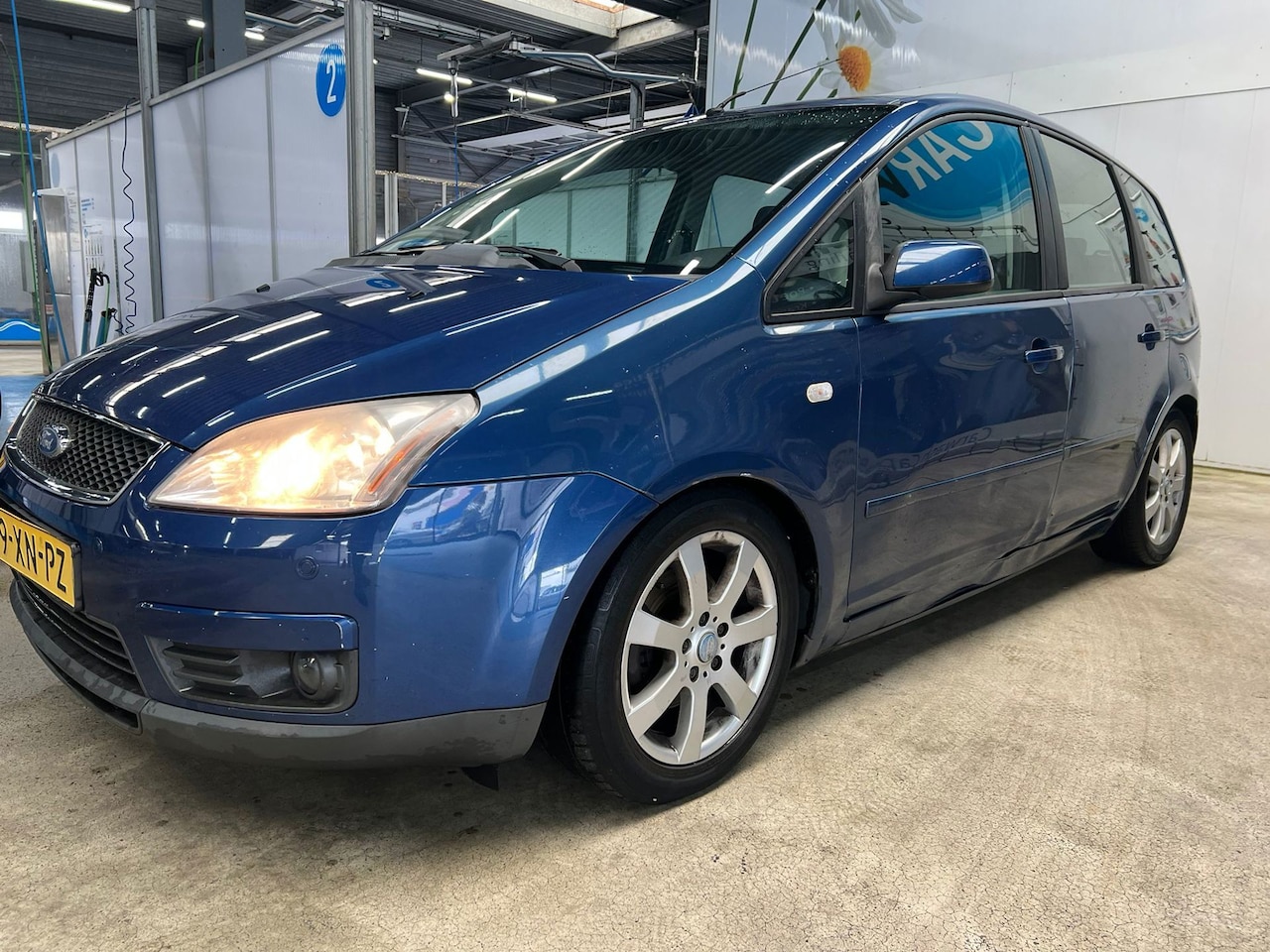 Ford Focus C-Max - 1.6-16V Futura Airco Navigatiesysteem APK - AutoWereld.nl