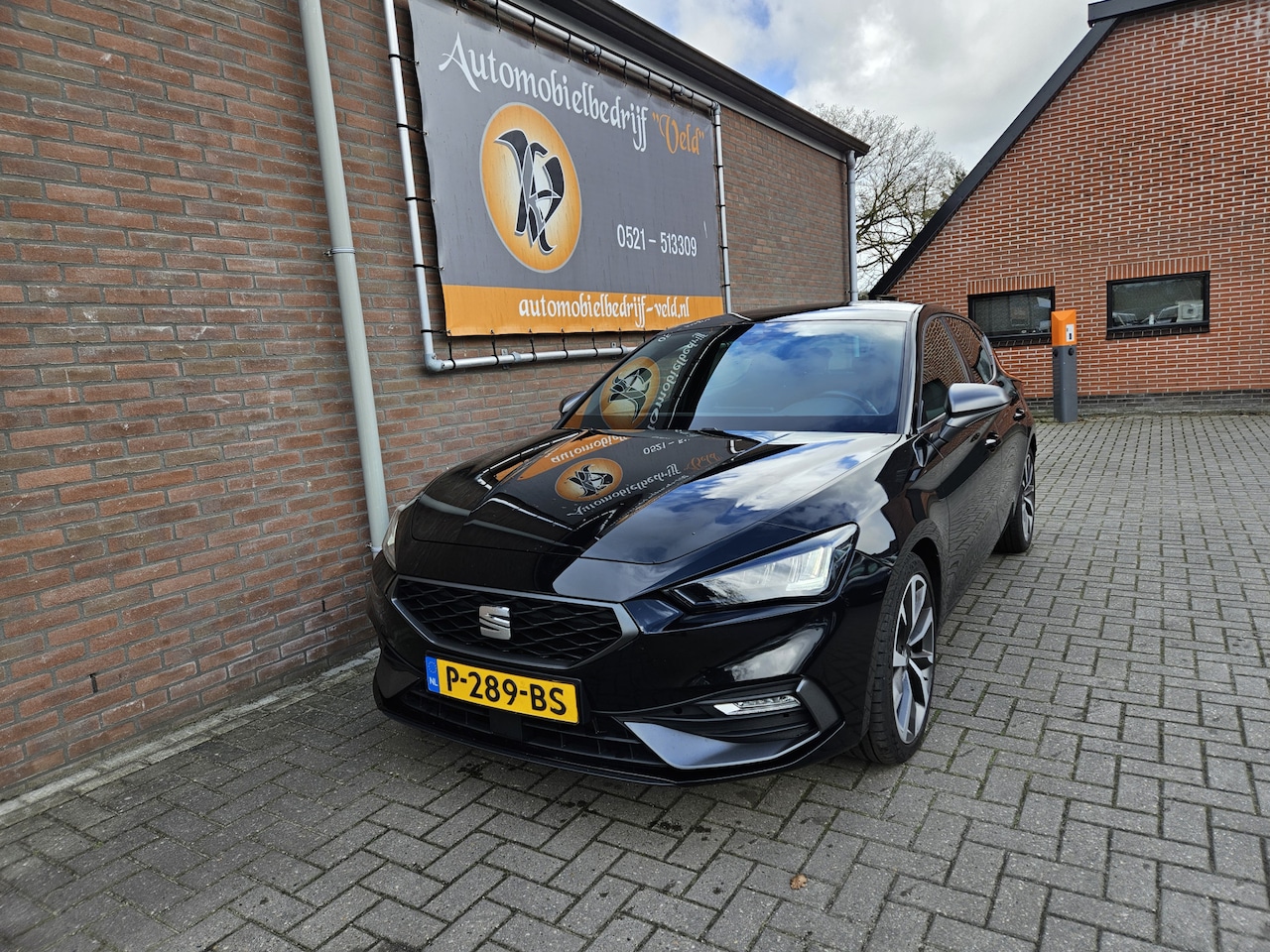 SEAT Leon - 1.5 eTSI FR 1.5 eTSI FR - AutoWereld.nl