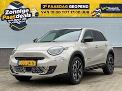Fiat 600 - 1.2 Hybrid Turbo Charged 136pk Automaat La Prima | Climate Control | Parkeersensoren | Cam