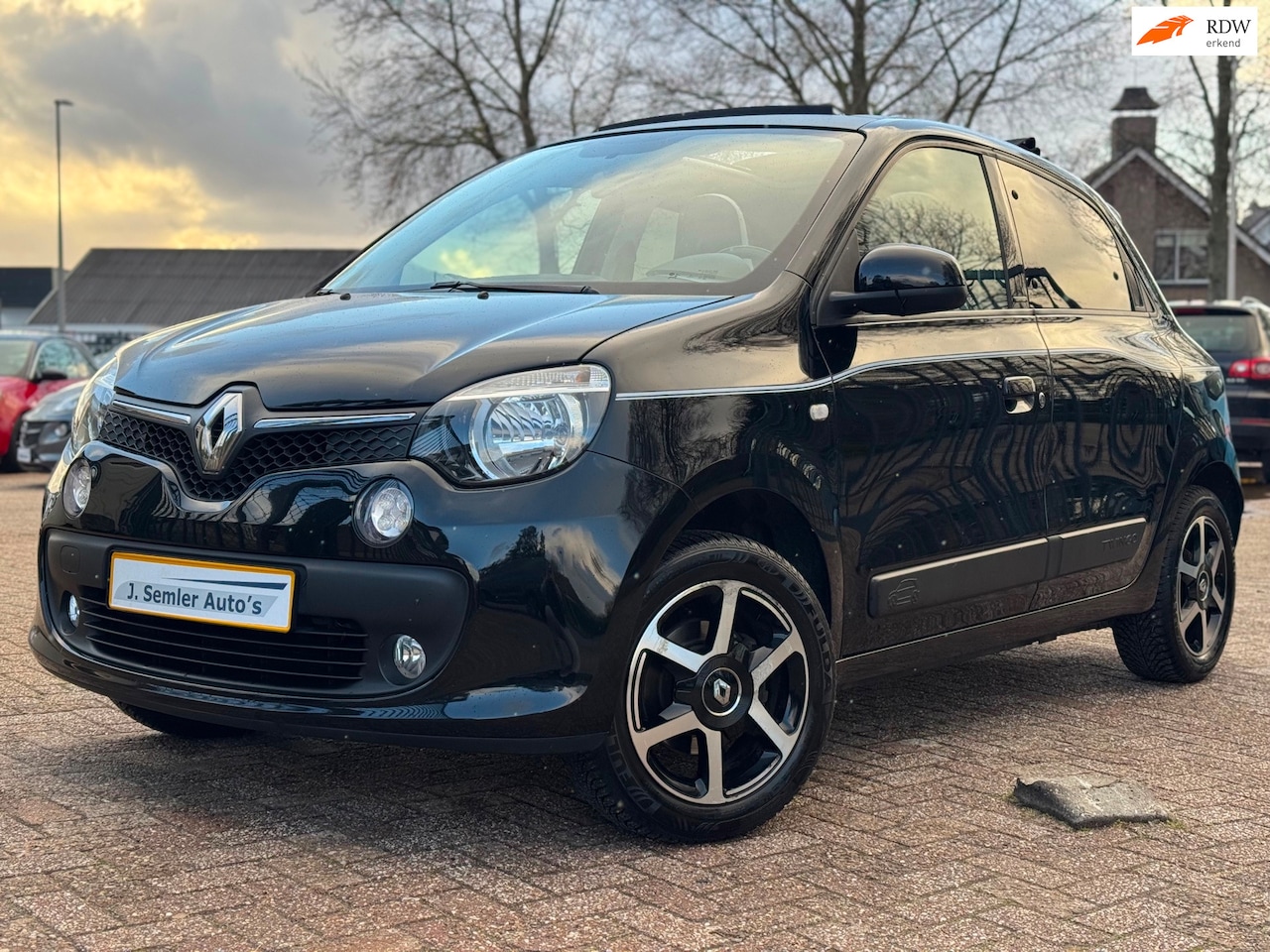Renault Twingo - 1.0 SCe Limited GT-LINE CRUISE CTRL AIRCO CABRIO PDC OPEN DAK - AutoWereld.nl