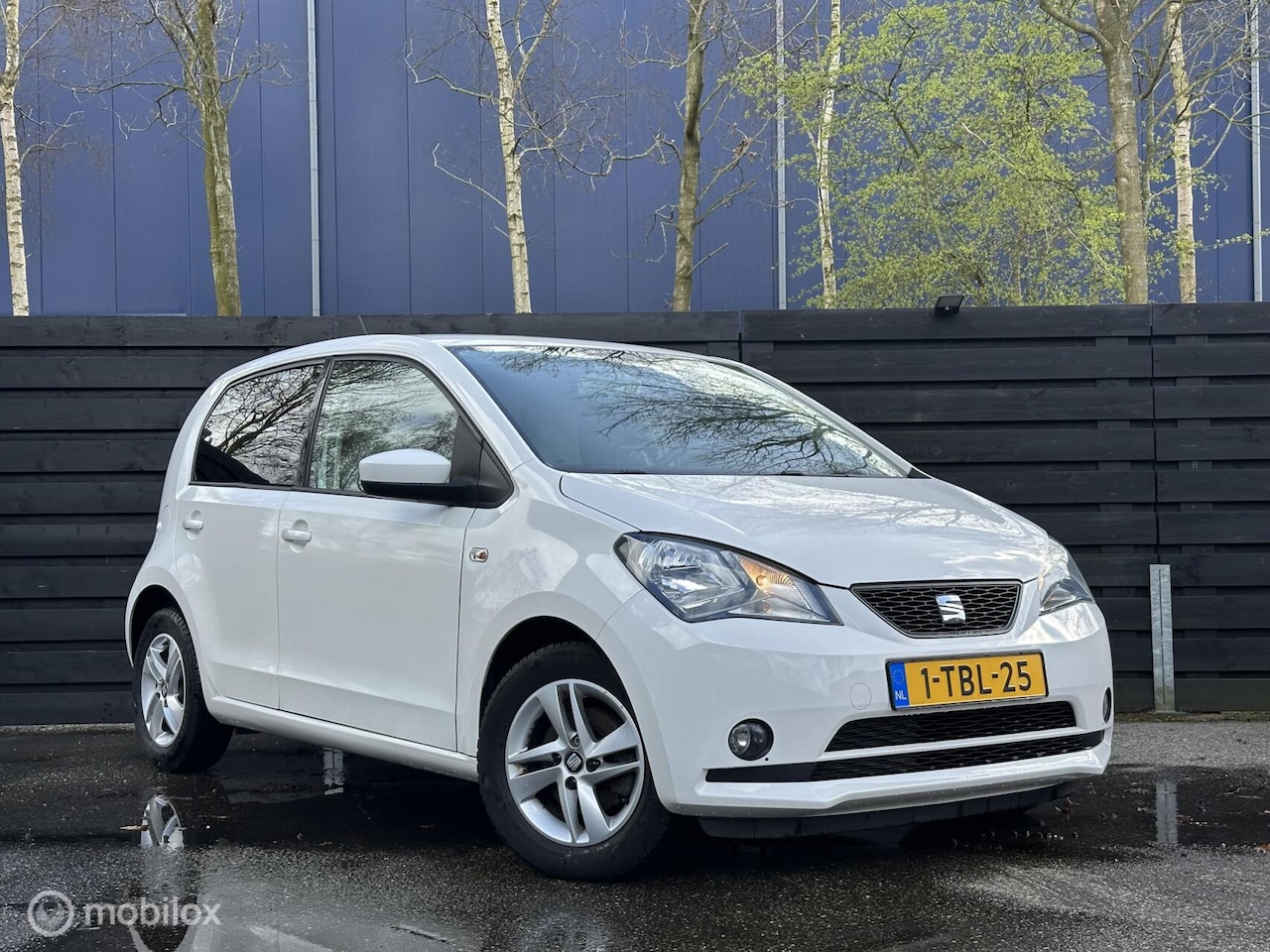 SEAT Mii - 1.0 Style Chic | Airco | NAP | All-season banden - AutoWereld.nl