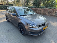Volkswagen Golf - 1.2 TSI Highline Golf 7 1.2 Highline 2013
