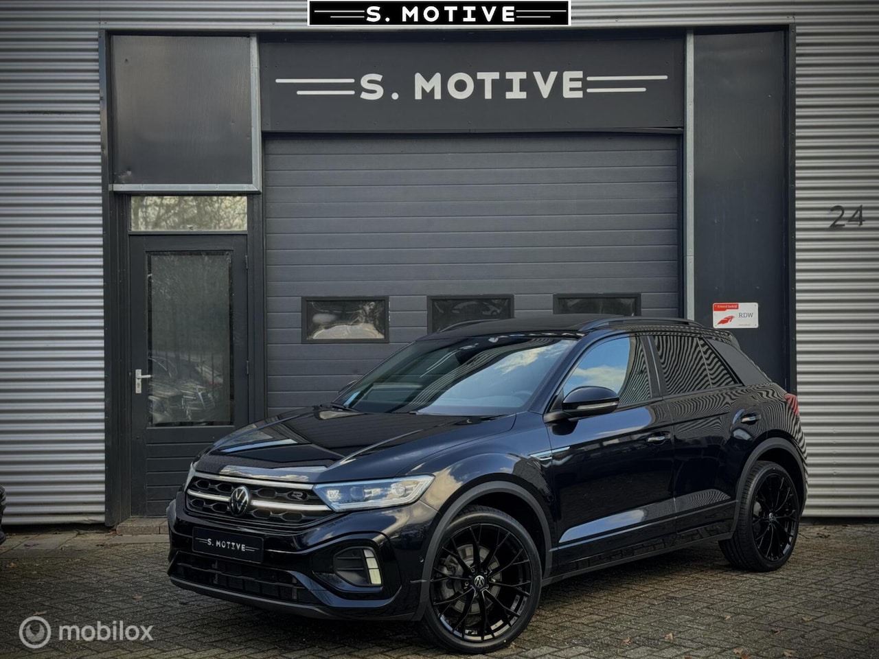 Volkswagen T-Roc - 1.5 TSI R-Line|Pano|Camera|Beats|IQ Lights| - AutoWereld.nl