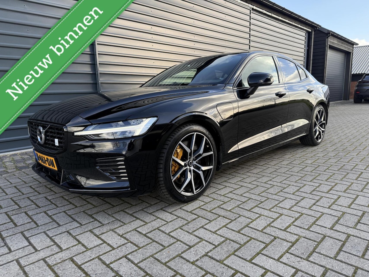 Volvo S60 - 2.0 T8 AWD Polestar Engineered Bowers & Wilkins Audio Pano Full Options - AutoWereld.nl