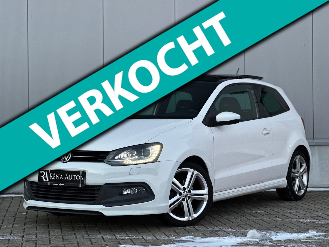 Volkswagen Polo - 1.2 TSI R-Line | Pano | Nieuwe Distr.Ketting | Stoelverw | Xenon/Led | PDC - AutoWereld.nl