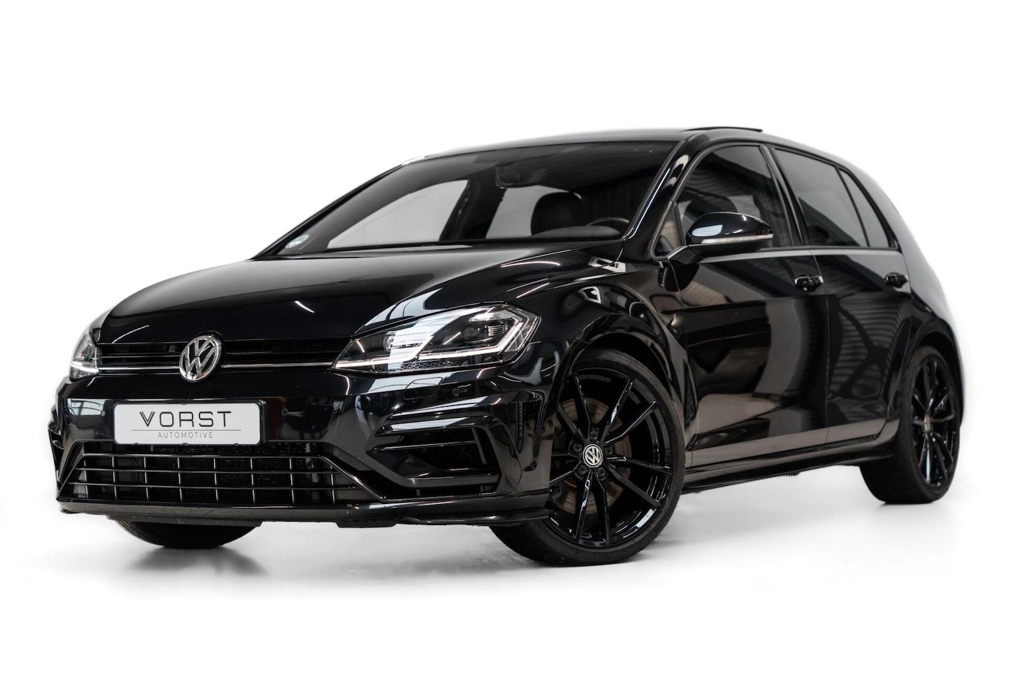 Volkswagen Golf - 2.0 TSI 4Motion R Pano Dynaudio - AutoWereld.nl