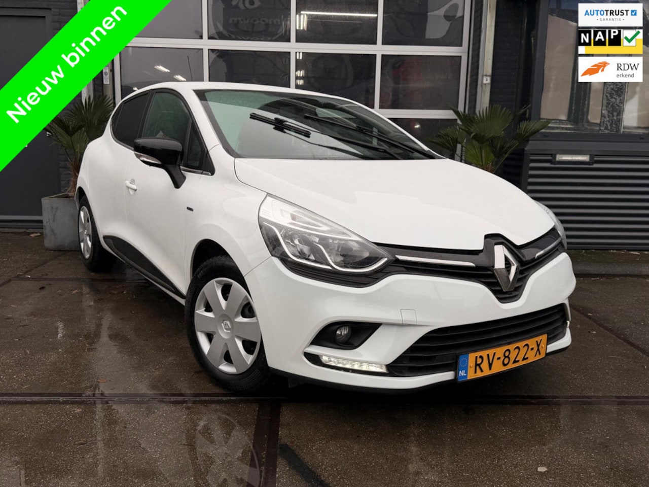 Renault Clio - 0.9 TCe Limited Navi Airco PDC Parelmoer! Inruil mogelijk! - AutoWereld.nl