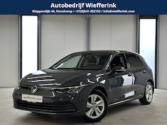 Volkswagen Golf - 1.5 TSI Life 150 pk | Navi | PDC | Winter pakket | Trekhaak |