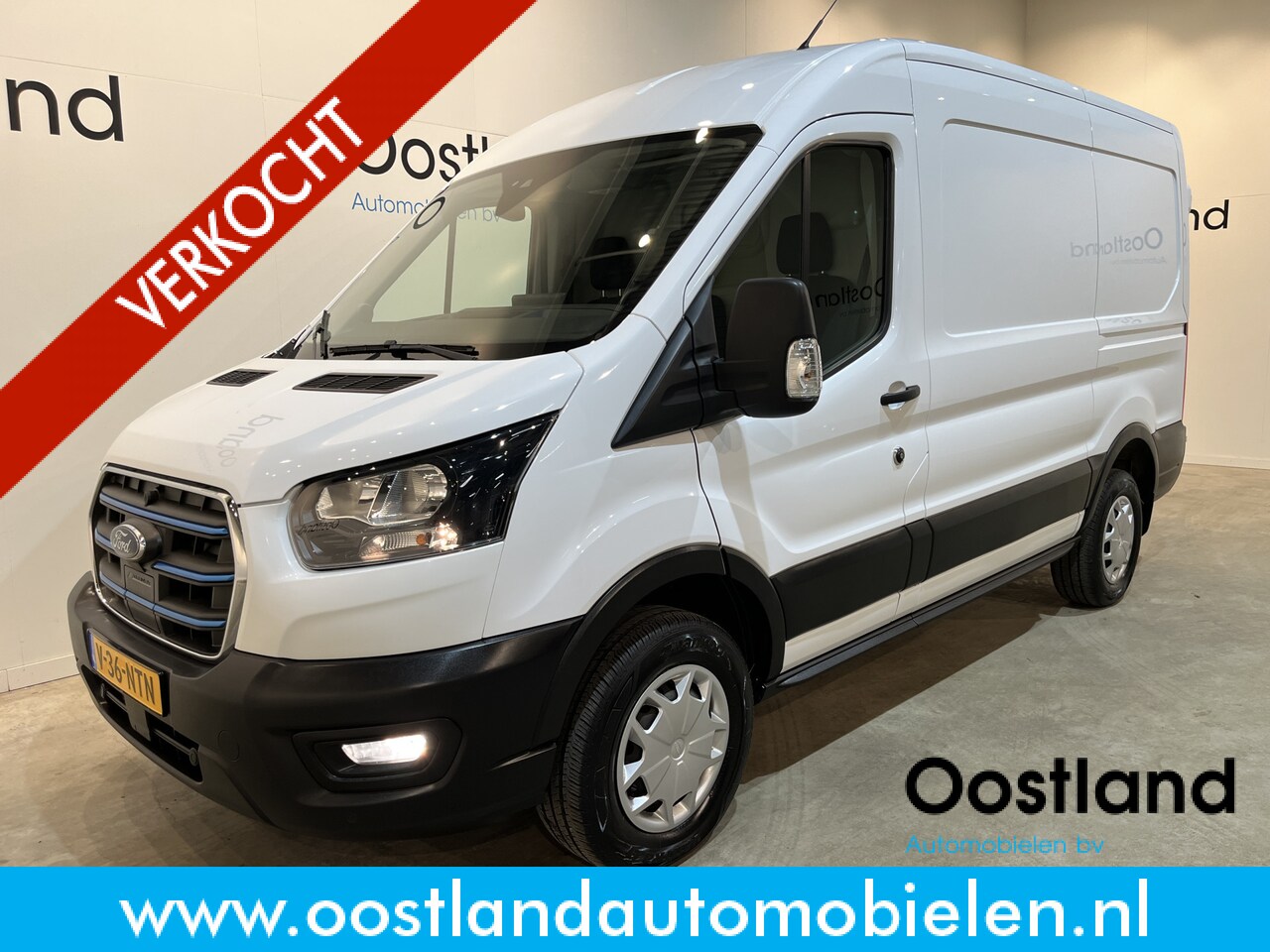 Ford E-Transit - 390 (3500 kg) L2H2 Trend 68 kWh / 100% Elektrisch !! / Airco / Cruise Control / CarPlay / - AutoWereld.nl