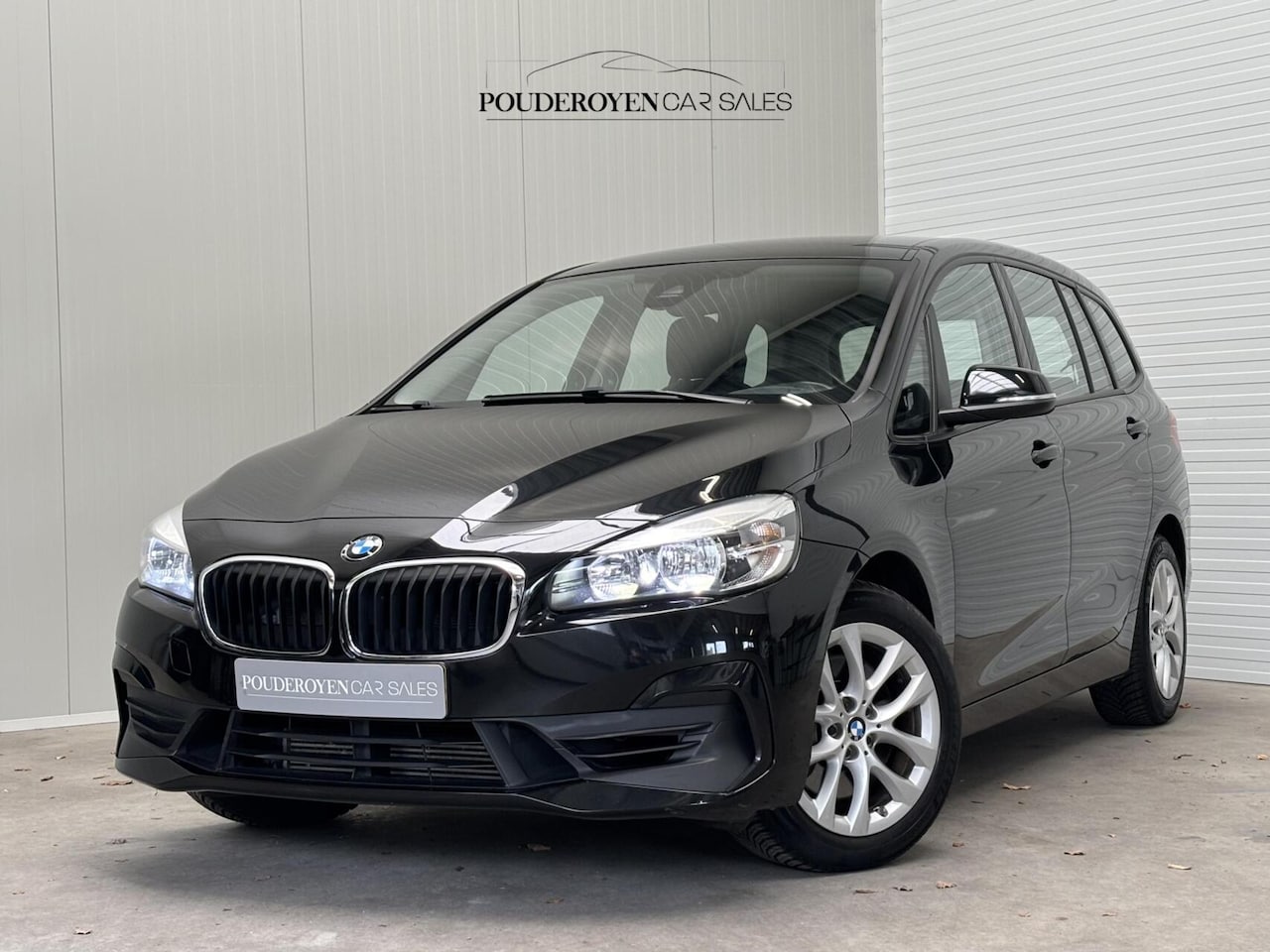 BMW 2-serie Gran Tourer - 220i 192PK / Automaat / NL Auto / Leder / 4 Seizoensbanden / Goed onderhouden! - AutoWereld.nl