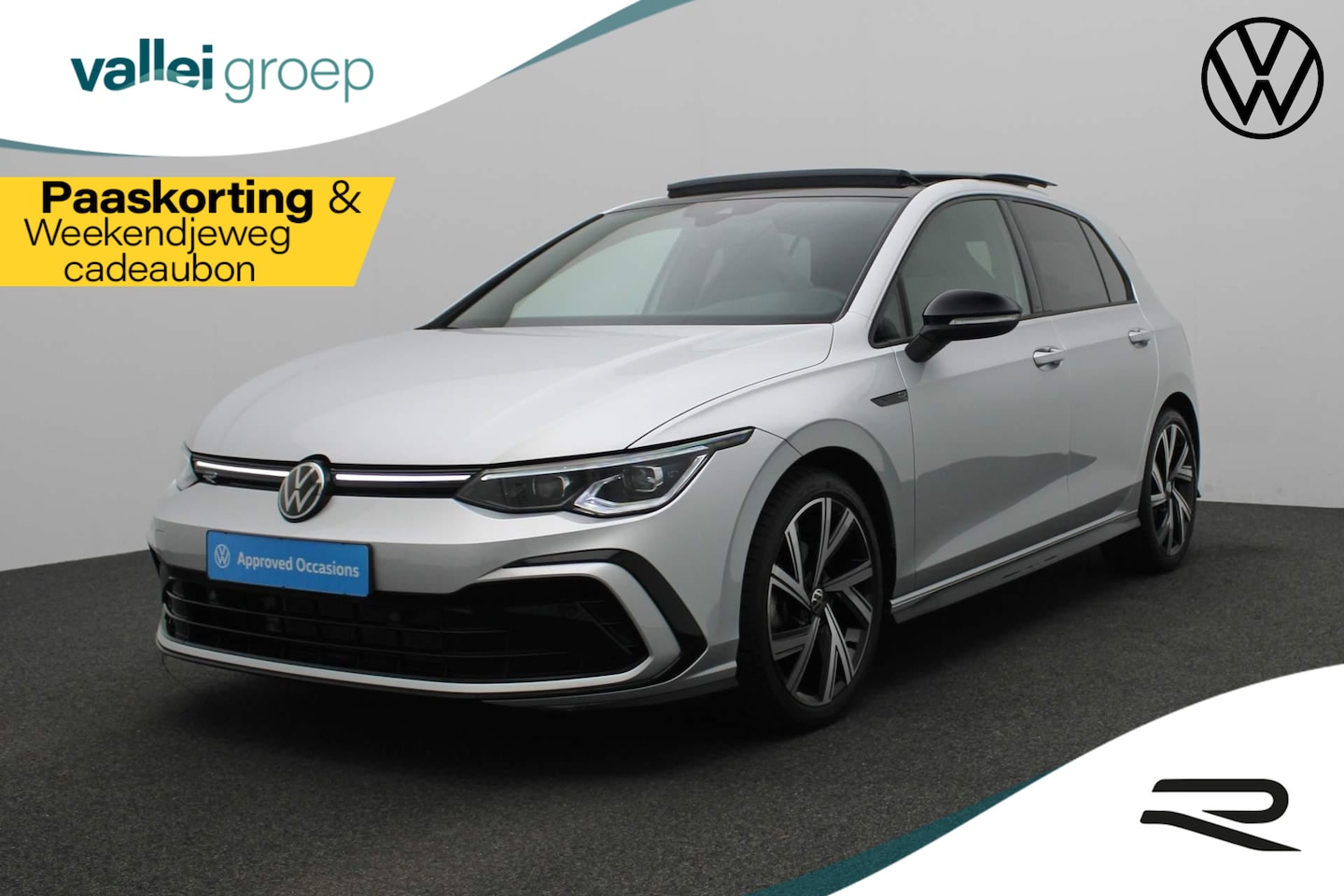 Volkswagen Golf - 1.5 eTSI 150PK DSG R-Line Business Black Style | Pano | IQ Light | Keyless | Camera | 18 i - AutoWereld.nl