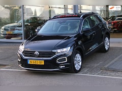 Volkswagen T-Roc - 1.5 TSI Sport Business VIRT. COCKPIT TREKHAAK AUTOMAAT