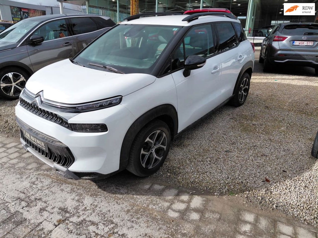 Citroën C3 Aircross - 1.2 PureTech Shine 1.2 PureTech Shine, navi, 16 INCH RIEM VERVANGEN - AutoWereld.nl