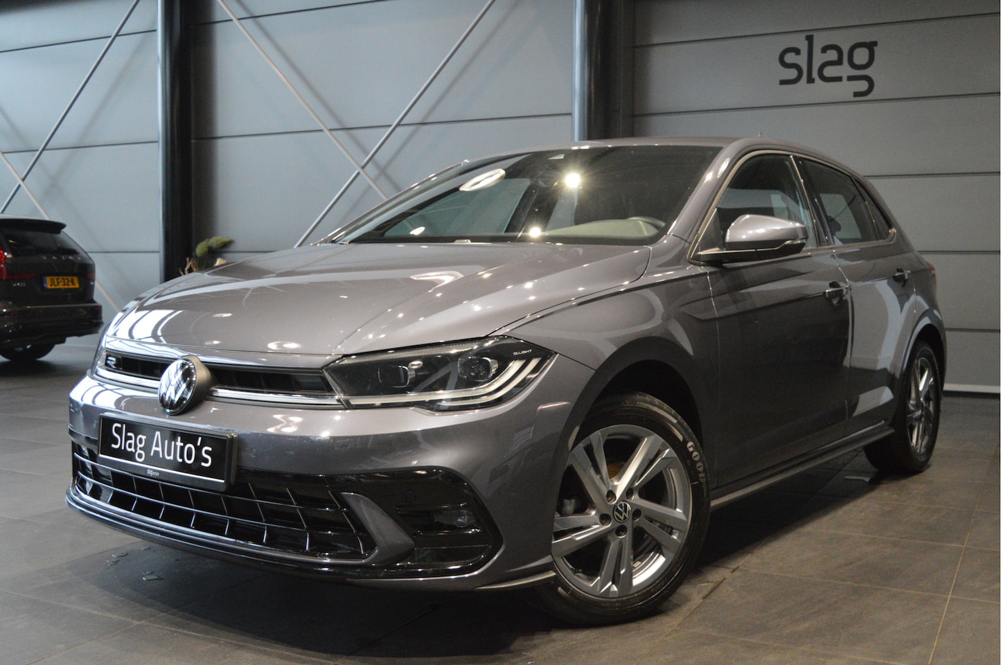 Volkswagen Polo - 1.0 TSI 2X R-LINE navi clima cruise led camera 95 pk !! - AutoWereld.nl