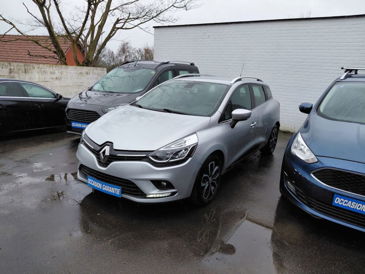 Renault Clio Estate - 0.9 TCe Limited 0.9 TCe Limited, trekhaak, ecc airco, 16 inch bi color, - AutoWereld.nl