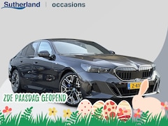 BMW i5 - eDrive40 84 kWh | VOL | Panoramadak | H&K Audio | M Pakket | Stoel- Ventilatie & Verwarmin