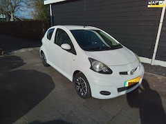 Toyota Aygo - 1.0-12V Comfort NL auto nap km 160 000. Zeer lux, s Airco